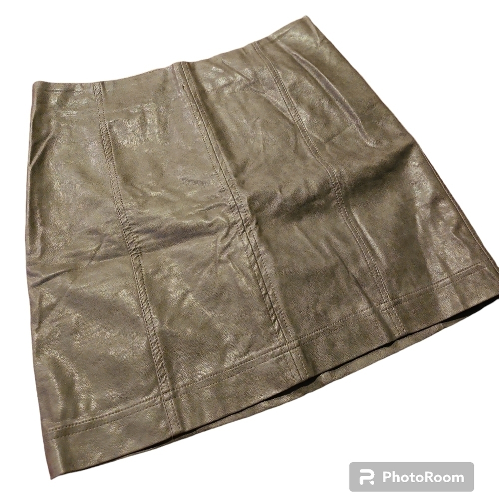 She + Sky Grey Faux Leather Mini Skirt 50% Pu 50% Polyester Size S